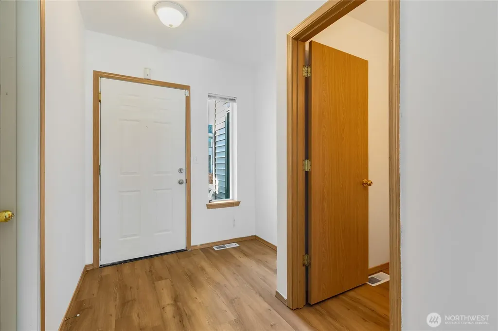 15815 Admiralty Way Lynnwood WA 98087