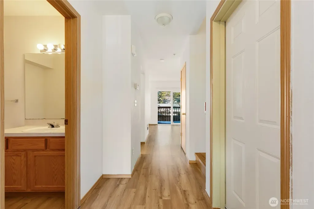 15815 Admiralty Way Lynnwood WA 98087