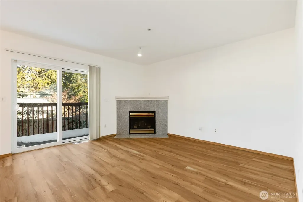 15815 Admiralty Way Lynnwood WA 98087