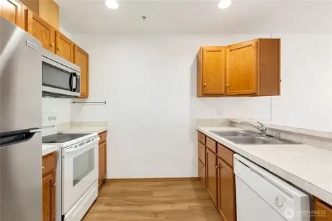 15815 Admiralty Way Lynnwood WA 98087