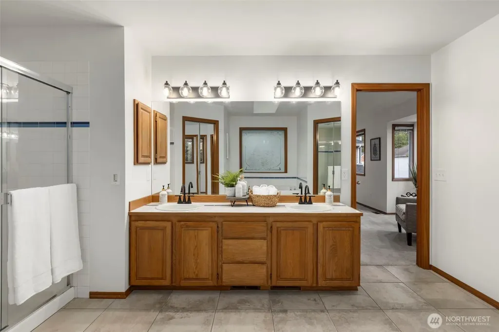 11715 SE 61st Place Bellevue WA 98006