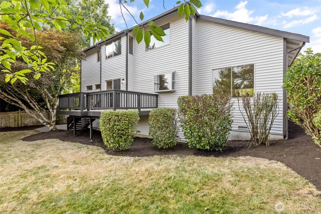 11715 SE 61st Place Bellevue WA 98006