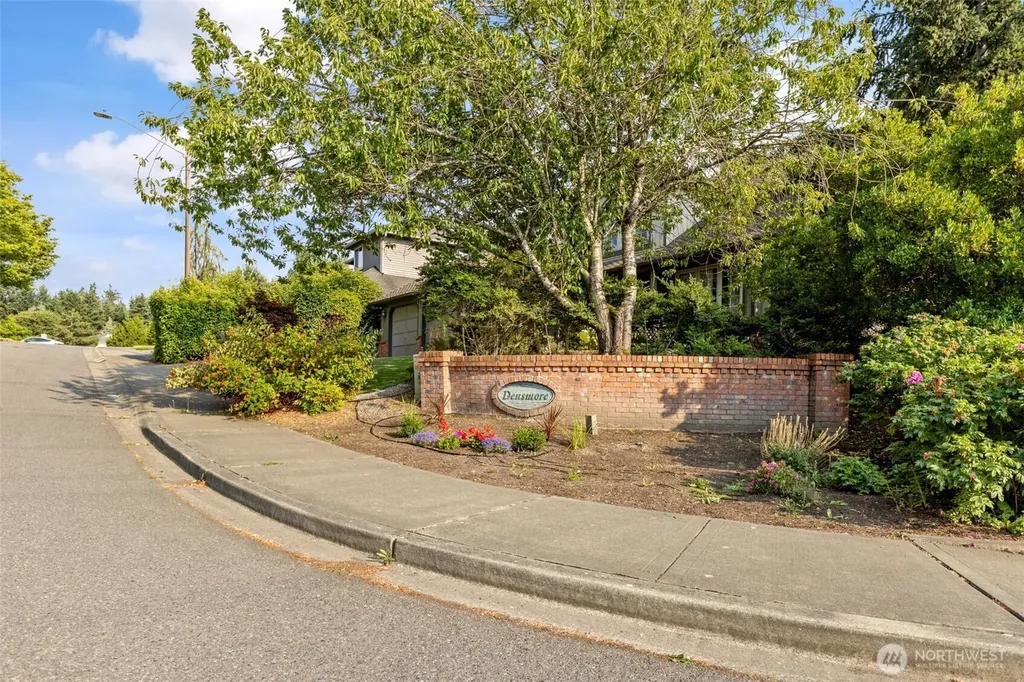 11715 SE 61st Place Bellevue WA 98006