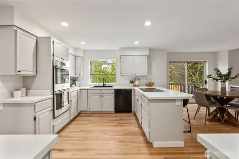 11715 SE 61st Place Bellevue WA 98006