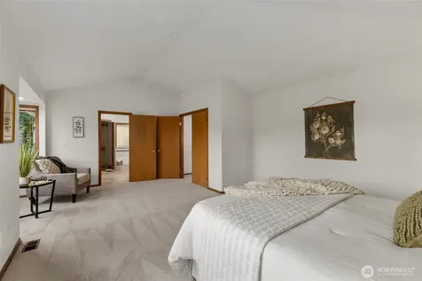 11715 SE 61st Place Bellevue WA 98006