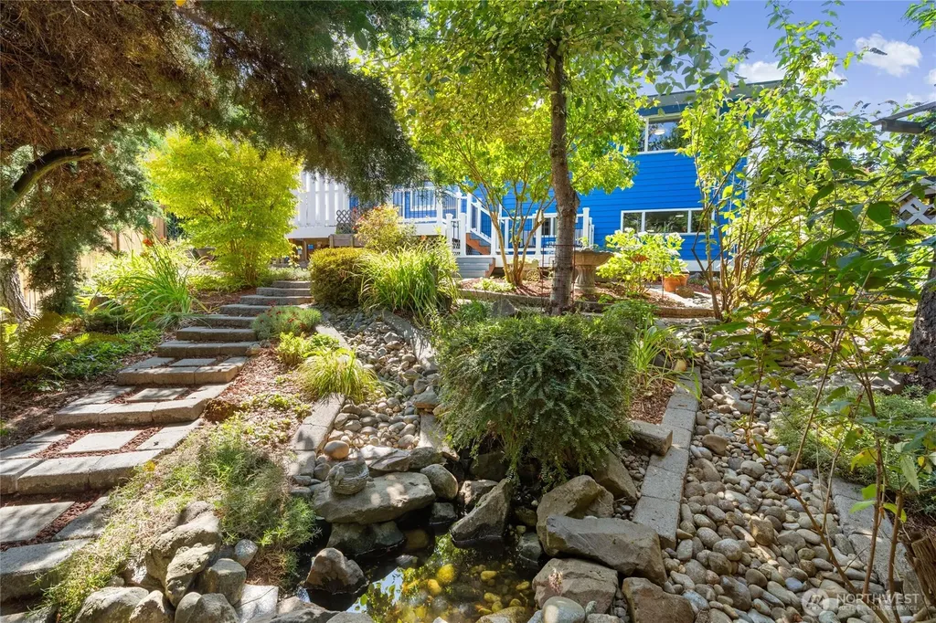 26432 Somerset Lane Kent WA 98032