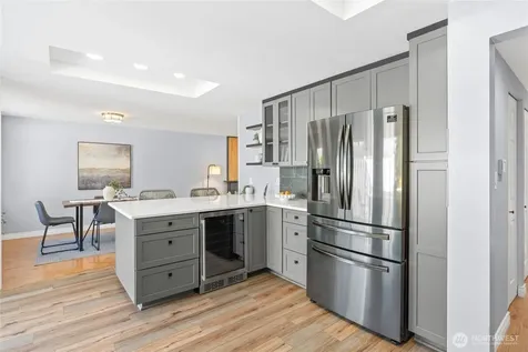 26432 Somerset Lane Kent WA 98032