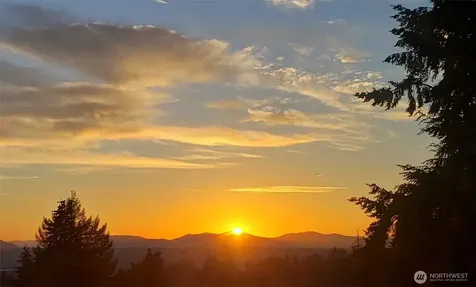 26432 Somerset Lane Kent WA 98032