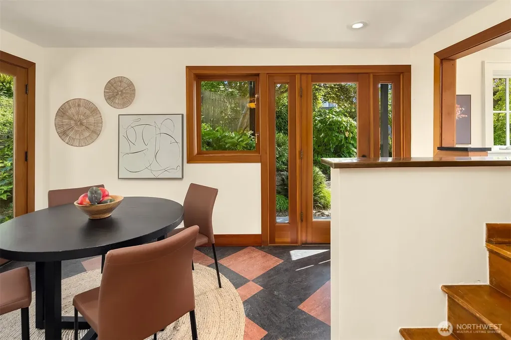 4920 51st Avenue S Seattle WA 98118