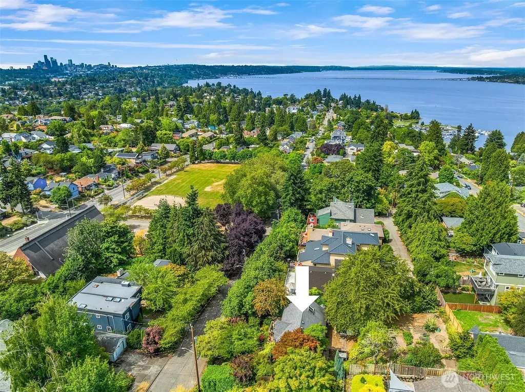4920 51st Avenue S Seattle WA 98118