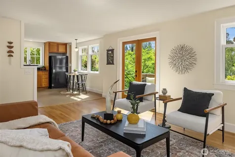4920 51st Avenue S Seattle WA 98118