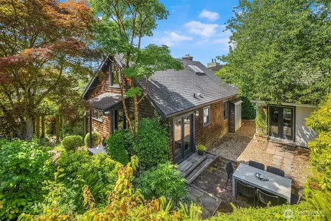 4920 51st Avenue S Seattle WA 98118