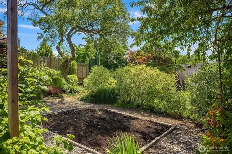 4920 51st Avenue S Seattle WA 98118