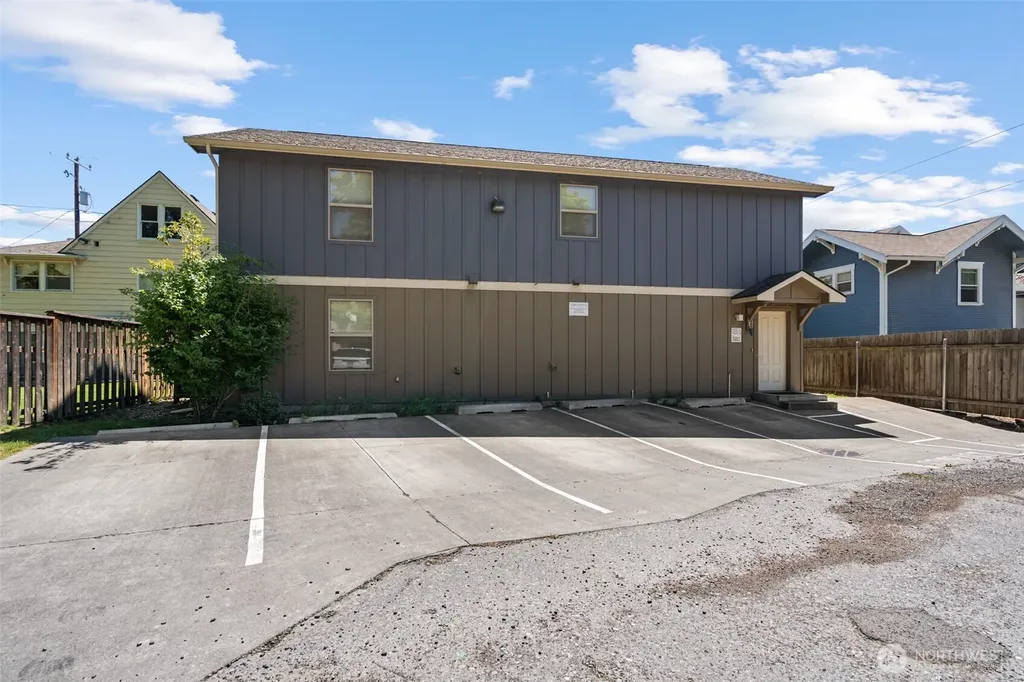 1035 Isaacs Avenue Walla Walla WA 99362