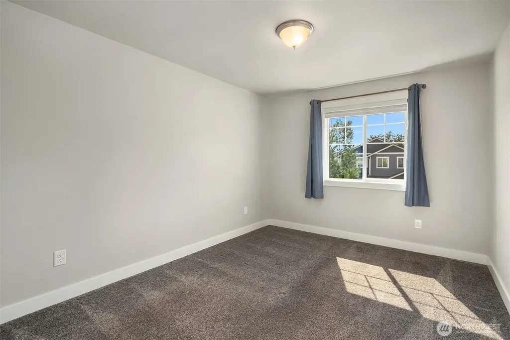 3409 102nd Avenue NE Lake Stevens WA 98258