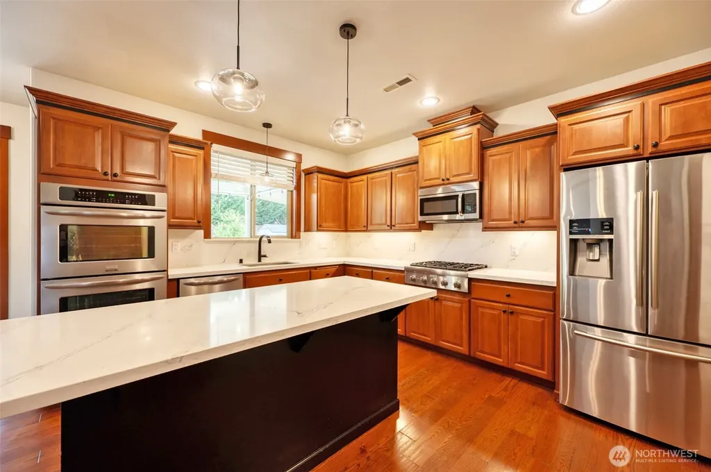 17103 138th Avenue E Puyallup WA 98374