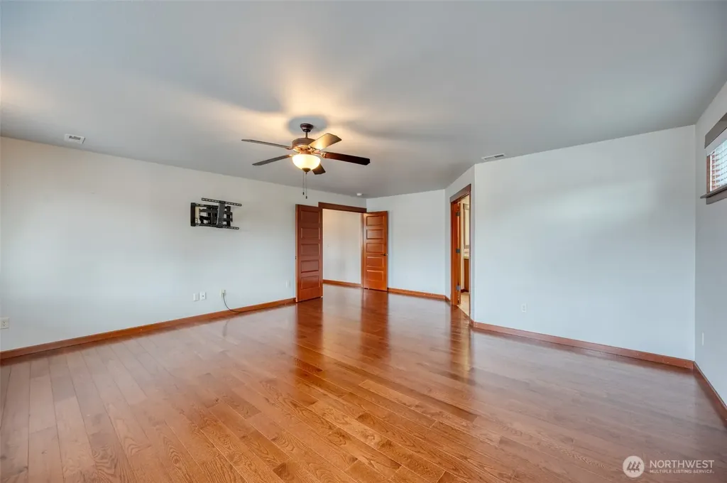 17103 138th Avenue E Puyallup WA 98374