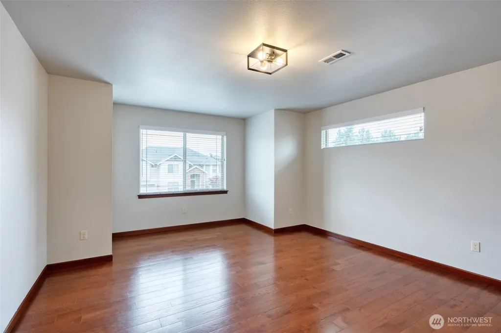 17103 138th Avenue E Puyallup WA 98374
