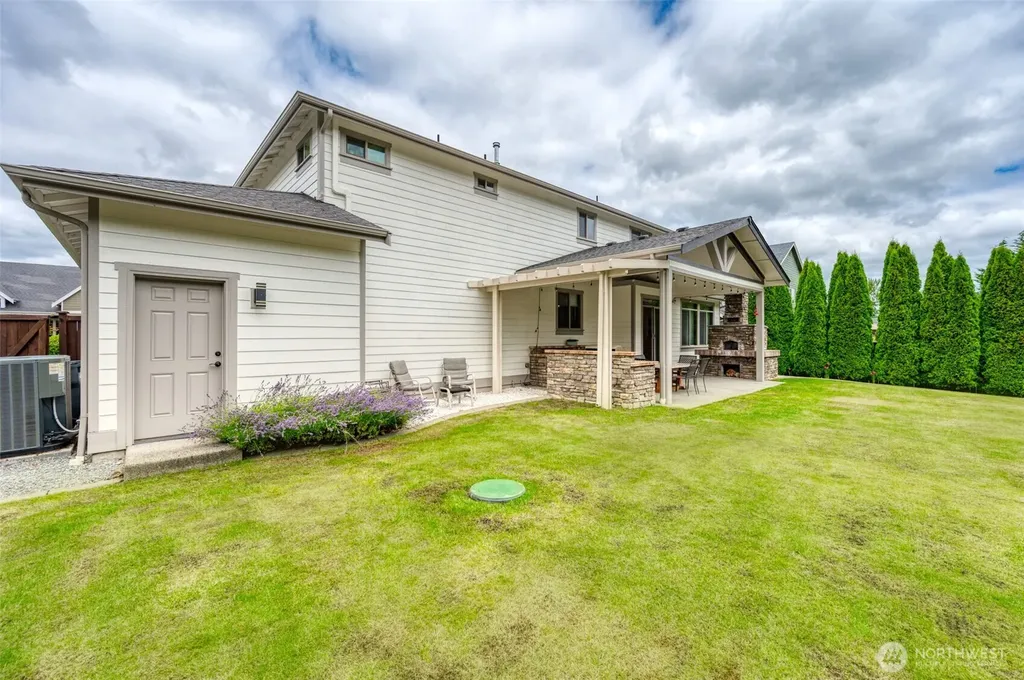 17103 138th Avenue E Puyallup WA 98374