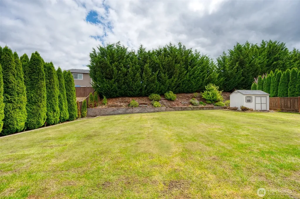 17103 138th Avenue E Puyallup WA 98374