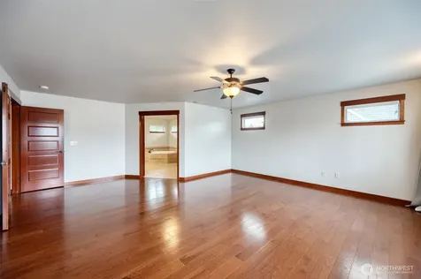 17103 138th Avenue E Puyallup WA 98374