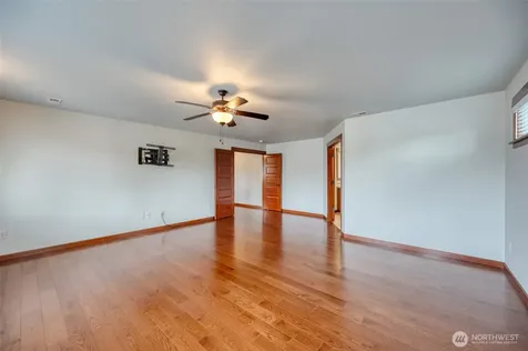 17103 138th Avenue E Puyallup WA 98374