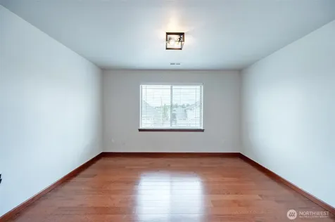 17103 138th Avenue E Puyallup WA 98374