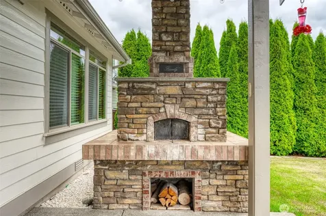 17103 138th Avenue E Puyallup WA 98374