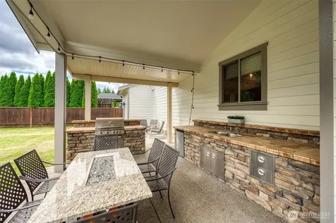 17103 138th Avenue E Puyallup WA 98374