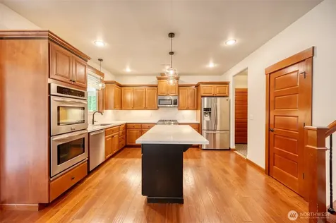 17103 138th Avenue E Puyallup WA 98374