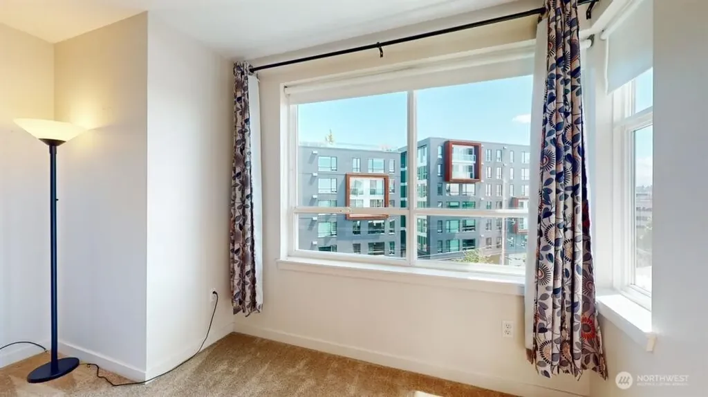 5440 Leary Way NW Seattle WA 98107