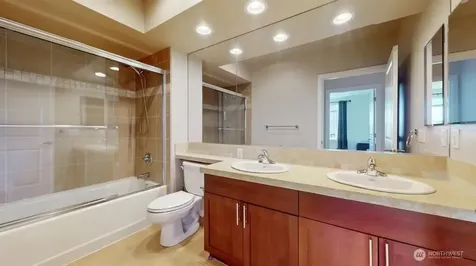 5440 Leary Way NW Seattle WA 98107