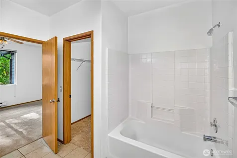10825 SE 200th Street Kent WA 98031