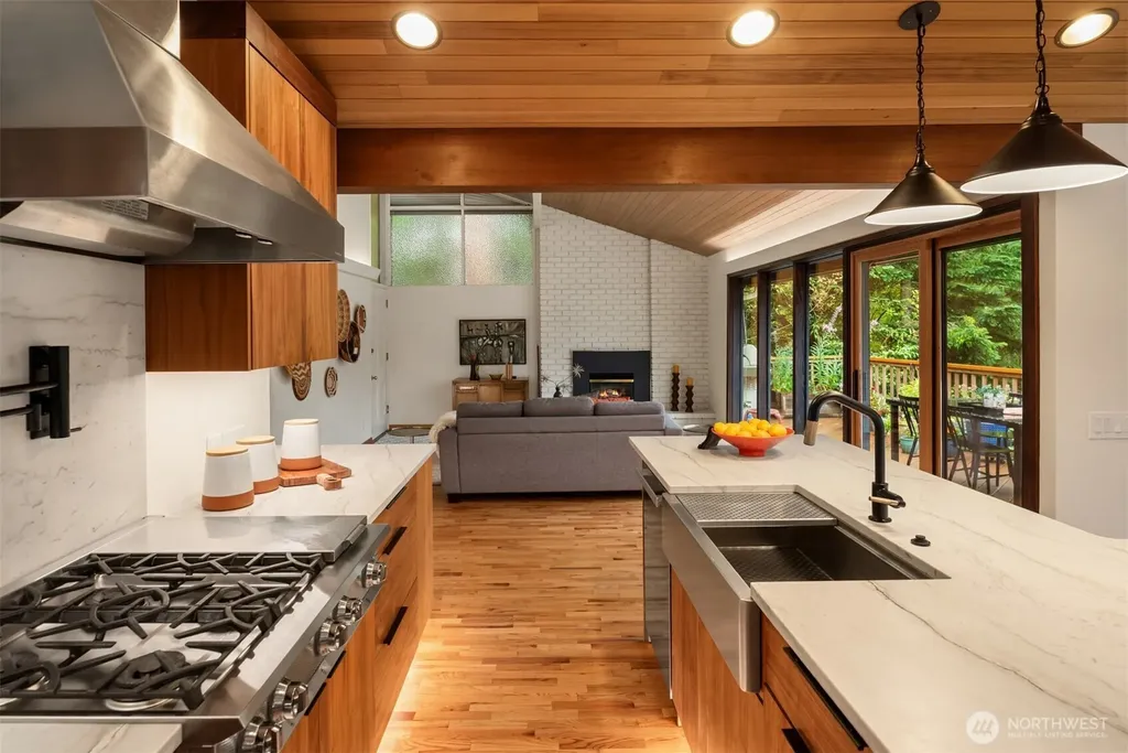 7416 Mercer Terrace Drive Mercer Island WA 98040