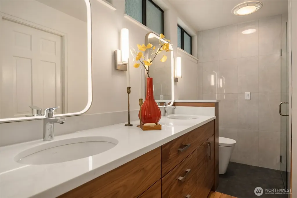 7416 Mercer Terrace Drive Mercer Island WA 98040