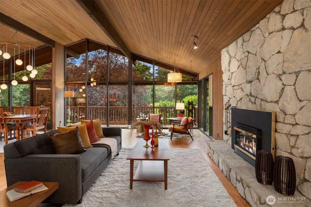 7416 Mercer Terrace Drive Mercer Island WA 98040