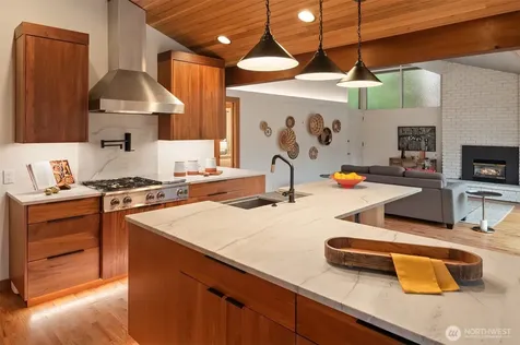 7416 Mercer Terrace Drive Mercer Island WA 98040