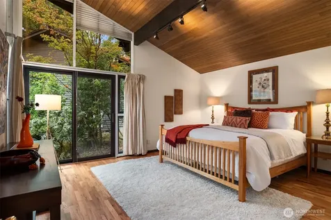 7416 Mercer Terrace Drive Mercer Island WA 98040