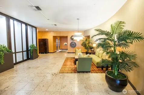 2716 Elliott Avenue Seattle WA 98121