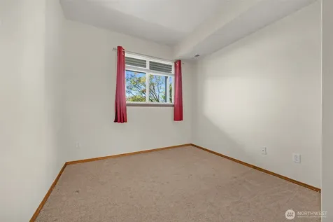 5210 S 3rd Avenue Everett WA 98201