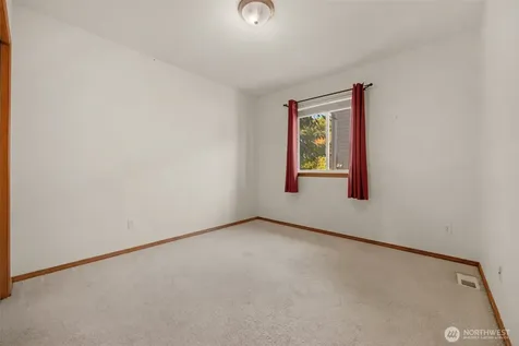 5210 S 3rd Avenue Everett WA 98201