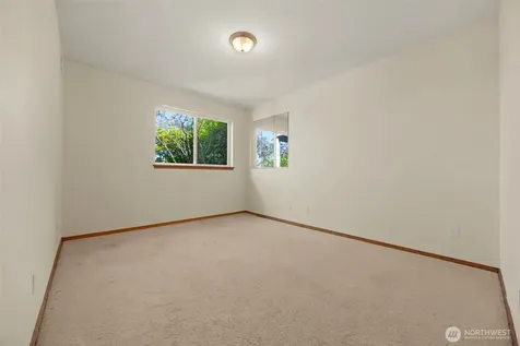 5210 S 3rd Avenue Everett WA 98201