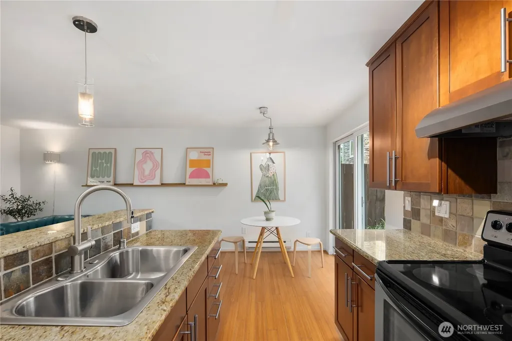5220 42nd Avenue S Seattle WA 98118