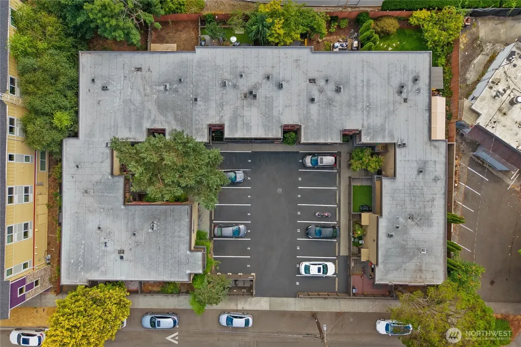 5220 42nd Avenue S Seattle WA 98118