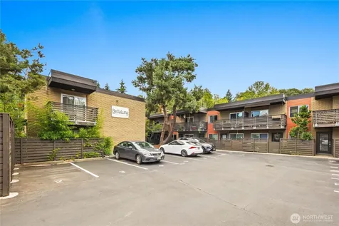 5220 42nd Avenue S Seattle WA 98118