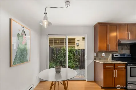 5220 42nd Avenue S Seattle WA 98118