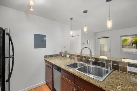 5220 42nd Avenue S Seattle WA 98118