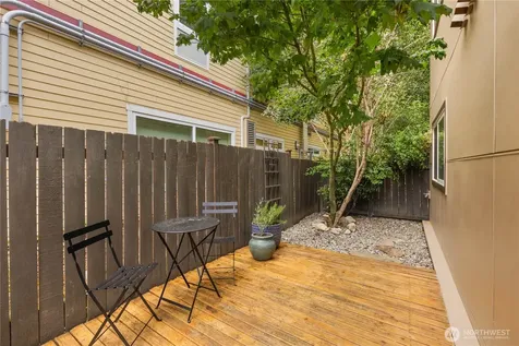 5220 42nd Avenue S Seattle WA 98118