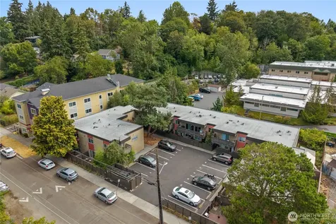 5220 42nd Avenue S Seattle WA 98118