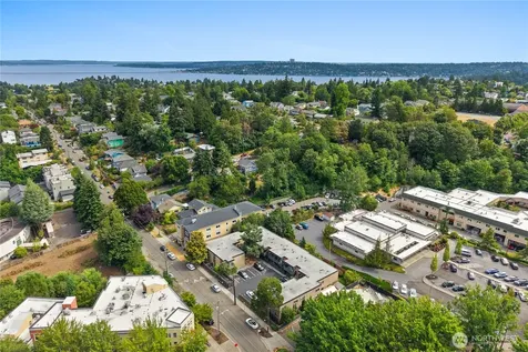 5220 42nd Avenue S Seattle WA 98118
